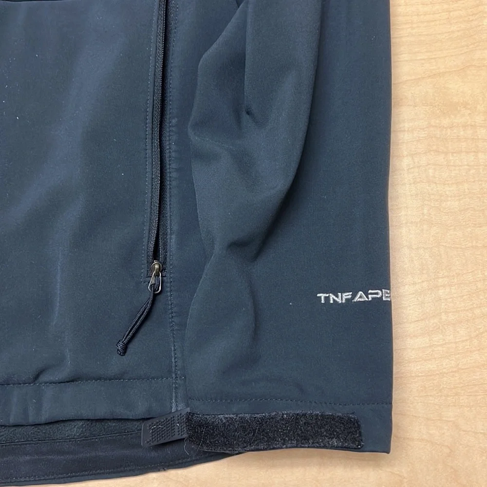 North Face zip up jacket,‎ size medium